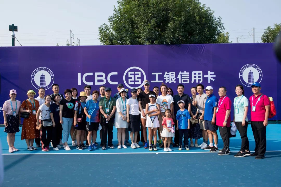 从CBA到浙BA黄龙体育中心这样孕育双冠